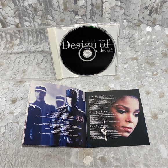 Janet Jackson - Design of a Decade: 1986–1996 - Picture 8 of 13